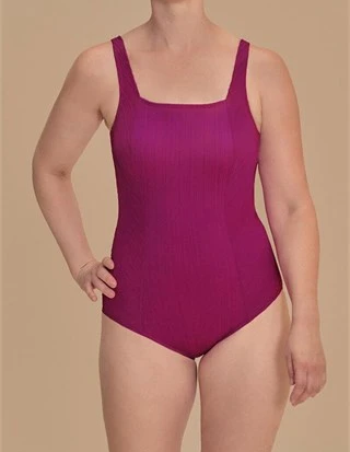 Treviso One Piece berry